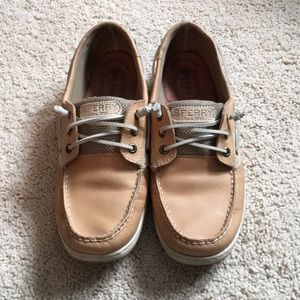 Sperry Topsiders